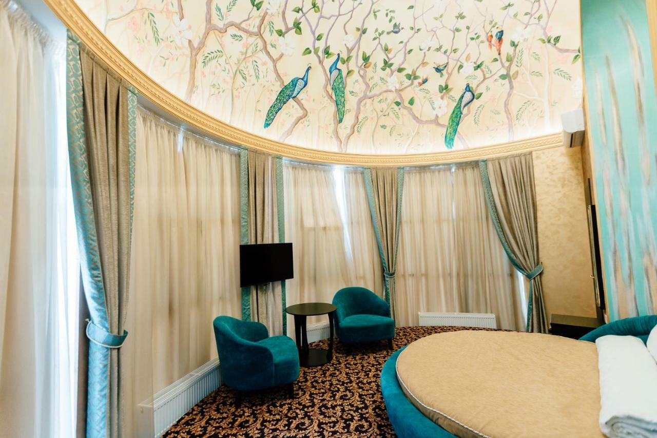 Khan-Chinar Hotel นิปโปร ภายนอก รูปภาพ